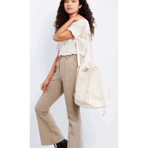 NWT BEIS The High-brid Mesh Backpack in Beige - Picture 4 of 13